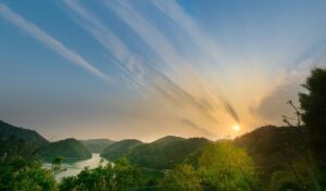 韓国アイドルの肌を守る角質ケアにAHAとBHAはどのように役立つ？