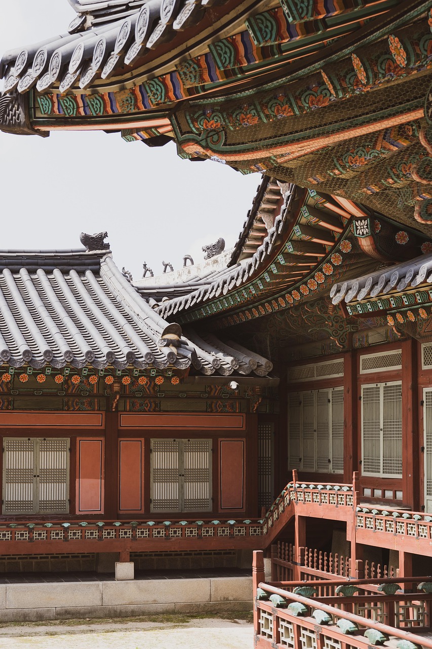 ベースメイクを5分で完成させる韓国風の時短テクニックは？