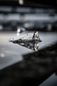 メンズ初心者が挑戦する透明感のあるベースメイクのコツは？