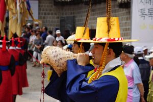 韓国式ツヤ肌セラムの2本使いの組み合わせ例は？