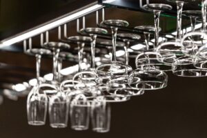 透明感ケアに必要なメイク道具と清潔ルールとは？